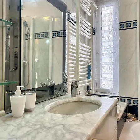 Apartment Joy Triolcale In Centro Con Terrazza